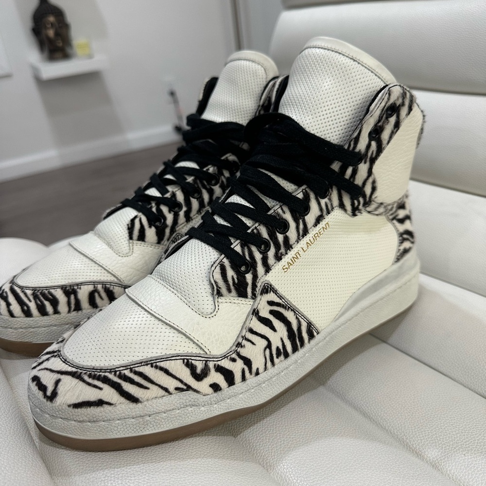 Saint Laurent Men's Zebra Print hight top Sneakers - Black and White